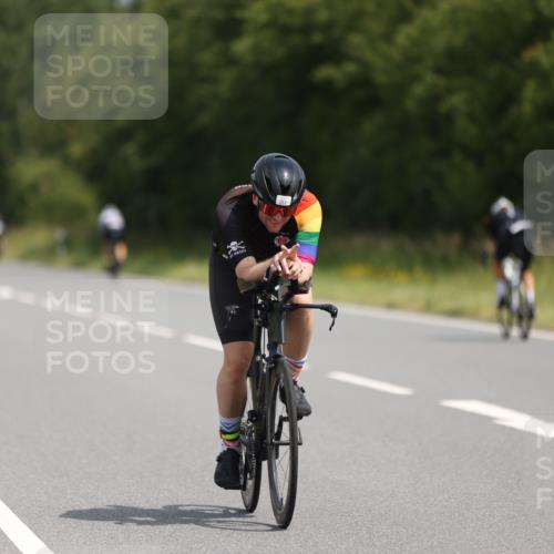 22.06.2025 - Viking Triathlon Yannick Fuchs http://msf.ph/oto/8122402 22.06.2025 11:49:59 Radfahren 11, 33, 150, 182, 257, 376, 638 meine-sportfotos.de