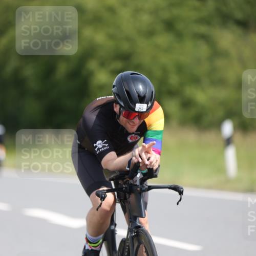 22.06.2025 - Viking Triathlon Yannick Fuchs http://msf.ph/oto/8122412 22.06.2025 11:50:00 Radfahren 11, 33, 150, 182, 257, 376, 638 meine-sportfotos.de
