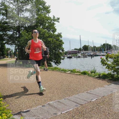 22.06.2025 - Viking Triathlon KatJ http://msf.ph/oto/8122419 22.06.2025 13:03:04 Laufen 620 meine-sportfotos.de