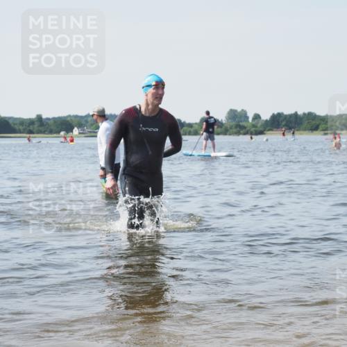 22.06.2025 - Viking Triathlon KatJ http://msf.ph/oto/8122430 22.06.2025 10:51:36 Schwimmen 292, 422 meine-sportfotos.de