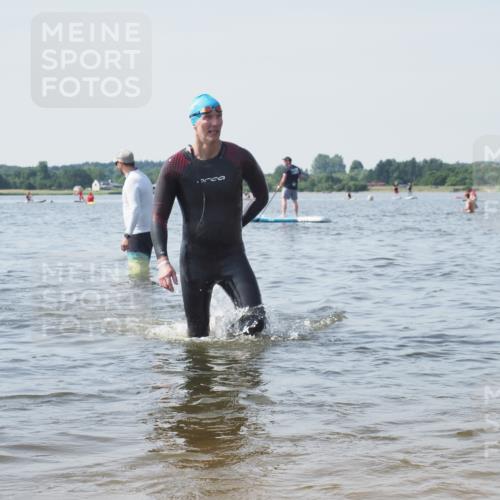 22.06.2025 - Viking Triathlon KatJ http://msf.ph/oto/8122464 22.06.2025 10:51:36 Schwimmen 292, 422 meine-sportfotos.de