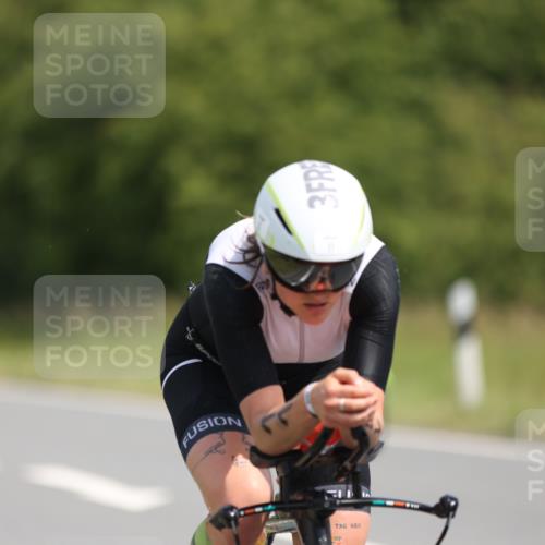 22.06.2025 - Viking Triathlon Yannick Fuchs http://msf.ph/oto/8122477 22.06.2025 11:50:04 Radfahren 11, 33, 150, 182, 257, 376, 553, 638 meine-sportfotos.de