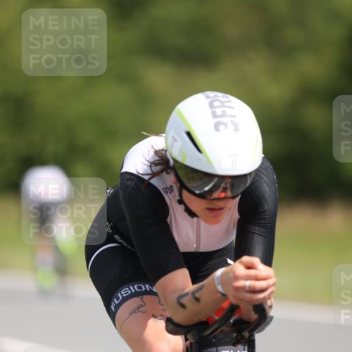 22.06.2025 - Viking Triathlon Yannick Fuchs http://msf.ph/oto/8122482 22.06.2025 11:50:04 Radfahren 11, 33, 150, 182, 257, 376, 553, 638 meine-sportfotos.de