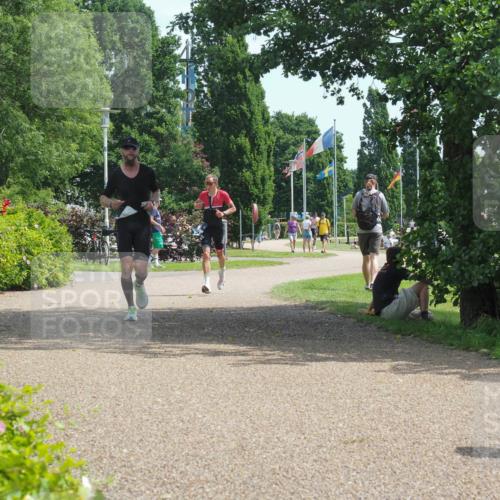 22.06.2025 - Viking Triathlon KatJ http://msf.ph/oto/8122517 22.06.2025 13:03:13 Laufen 311 meine-sportfotos.de