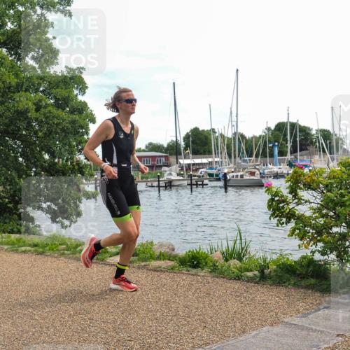 22.06.2025 - Viking Triathlon KatJ http://msf.ph/oto/8122558 22.06.2025 13:34:09 Laufen 606 meine-sportfotos.de