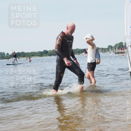 22.06.2025 - Viking Triathlon KatJ http://msf.ph/oto/8122569 22.06.2025 10:51:45 Schwimmen 292 meine-sportfotos.de