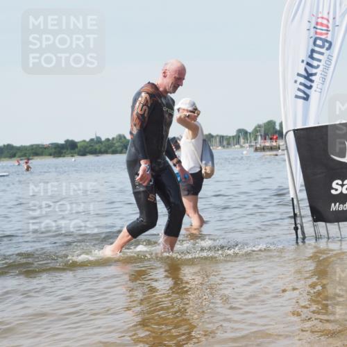 22.06.2025 - Viking Triathlon KatJ http://msf.ph/oto/8122578 22.06.2025 10:51:45 Schwimmen 292 meine-sportfotos.de