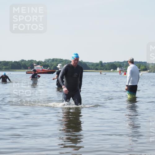 22.06.2025 - Viking Triathlon KatJ http://msf.ph/oto/8122608 22.06.2025 10:52:01 Schwimmen 169, 542 meine-sportfotos.de