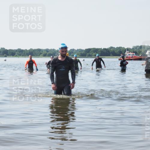 22.06.2025 - Viking Triathlon KatJ http://msf.ph/oto/8122637 22.06.2025 10:52:04 Schwimmen 169, 542 meine-sportfotos.de