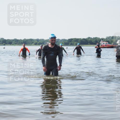 22.06.2025 - Viking Triathlon KatJ http://msf.ph/oto/8122644 22.06.2025 10:52:04 Schwimmen 169, 542 meine-sportfotos.de