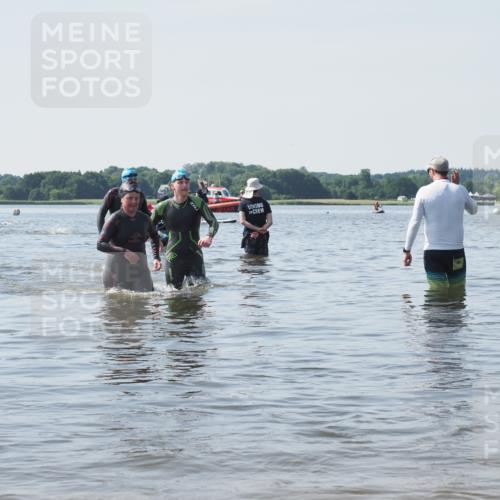 22.06.2025 - Viking Triathlon KatJ http://msf.ph/oto/8122750 22.06.2025 10:52:16 Schwimmen 116, 136, 481, 490 meine-sportfotos.de