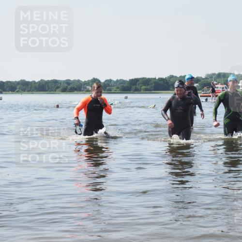22.06.2025 - Viking Triathlon KatJ http://msf.ph/oto/8122755 22.06.2025 10:52:18 Schwimmen 116, 136, 481, 490 meine-sportfotos.de