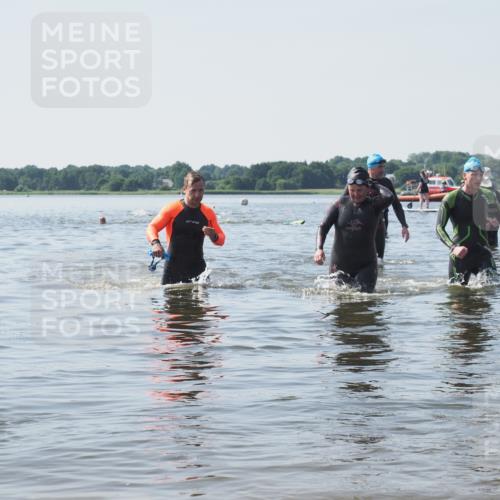 22.06.2025 - Viking Triathlon KatJ http://msf.ph/oto/8122759 22.06.2025 10:52:18 Schwimmen 116, 136, 481, 490 meine-sportfotos.de