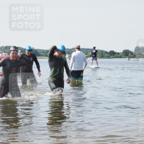 22.06.2025 - Viking Triathlon KatJ http://msf.ph/oto/8122783 22.06.2025 10:52:22 Schwimmen 116, 136, 481, 490 meine-sportfotos.de