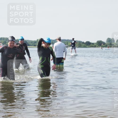 22.06.2025 - Viking Triathlon KatJ http://msf.ph/oto/8122787 22.06.2025 10:52:22 Schwimmen 116, 136, 481, 490 meine-sportfotos.de