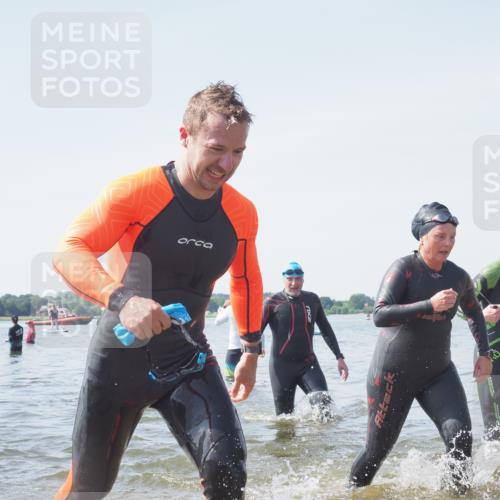 22.06.2025 - Viking Triathlon KatJ http://msf.ph/oto/8122822 22.06.2025 10:52:27 Schwimmen 116, 136, 481, 490 meine-sportfotos.de