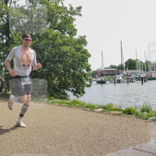 22.06.2025 - Viking Triathlon KatJ http://msf.ph/oto/8122824 22.06.2025 13:03:32 Laufen 242 meine-sportfotos.de