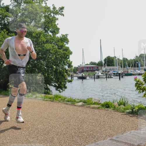 22.06.2025 - Viking Triathlon KatJ http://msf.ph/oto/8122835 22.06.2025 13:03:32 Laufen 242 meine-sportfotos.de