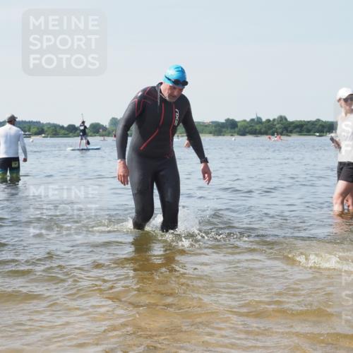 22.06.2025 - Viking Triathlon KatJ http://msf.ph/oto/8122867 22.06.2025 10:52:29 Schwimmen 116, 136, 481, 490 meine-sportfotos.de