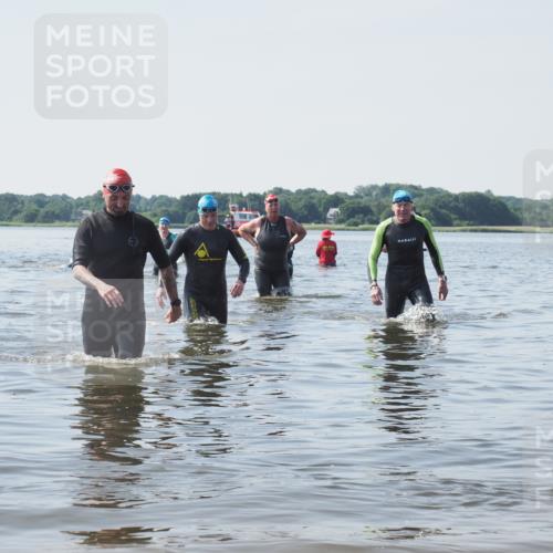 22.06.2025 - Viking Triathlon KatJ http://msf.ph/oto/8122884 22.06.2025 10:52:53 Schwimmen 106, 160, 656 meine-sportfotos.de