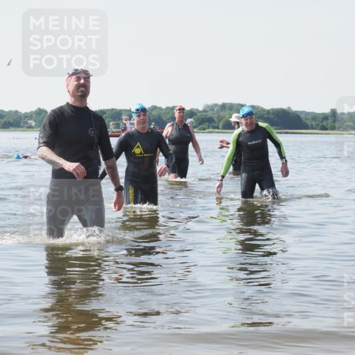 22.06.2025 - Viking Triathlon KatJ http://msf.ph/oto/8122896 22.06.2025 10:52:55 Schwimmen 106, 160, 656 meine-sportfotos.de