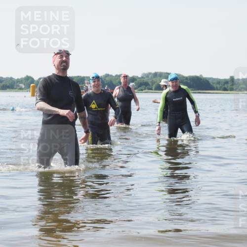 22.06.2025 - Viking Triathlon KatJ http://msf.ph/oto/8122901 22.06.2025 10:52:55 Schwimmen 106, 160, 656 meine-sportfotos.de