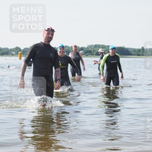 22.06.2025 - Viking Triathlon KatJ http://msf.ph/oto/8122911 22.06.2025 10:52:55 Schwimmen 106, 160, 656 meine-sportfotos.de
