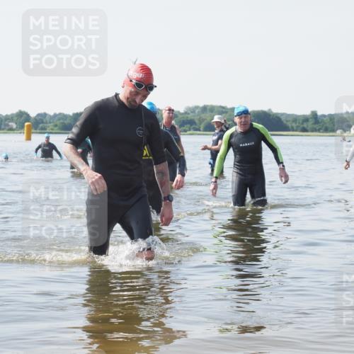 22.06.2025 - Viking Triathlon KatJ http://msf.ph/oto/8122914 22.06.2025 10:52:56 Schwimmen 106, 160, 640, 656 meine-sportfotos.de