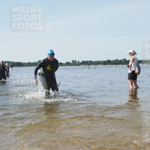 22.06.2025 - Viking Triathlon KatJ http://msf.ph/oto/8122949 22.06.2025 10:53:00 Schwimmen 106, 160, 470, 640, 656 meine-sportfotos.de