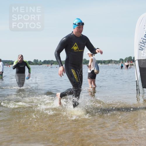22.06.2025 - Viking Triathlon KatJ http://msf.ph/oto/8122970 22.06.2025 10:53:01 Schwimmen 106, 160, 470, 640, 656 meine-sportfotos.de