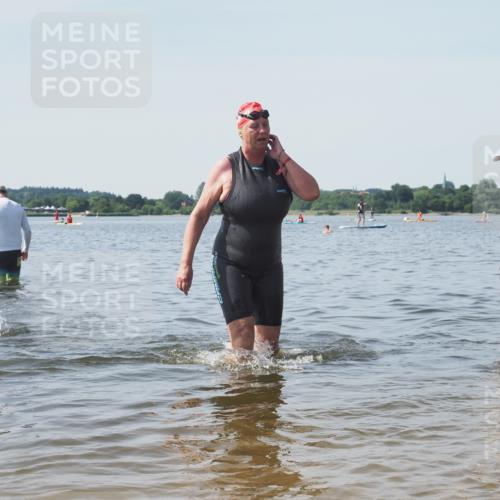 22.06.2025 - Viking Triathlon KatJ http://msf.ph/oto/8123031 22.06.2025 10:53:10 Schwimmen 165, 319, 470, 640 meine-sportfotos.de