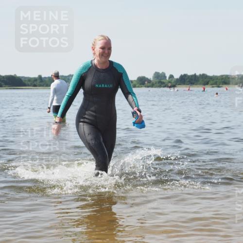 22.06.2025 - Viking Triathlon KatJ http://msf.ph/oto/8123069 22.06.2025 10:53:13 Schwimmen 165, 201, 319, 470, 640 meine-sportfotos.de