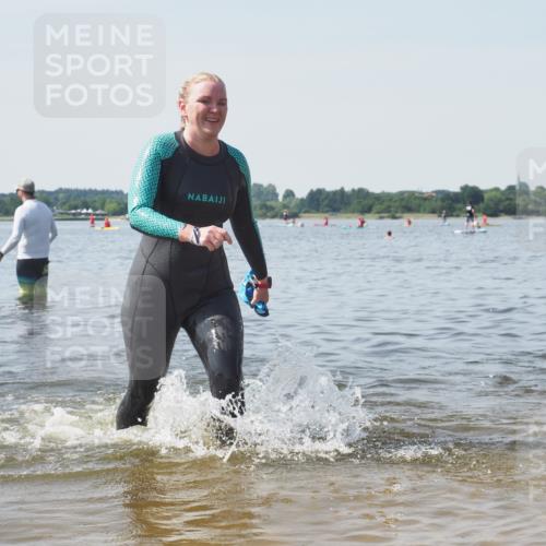 22.06.2025 - Viking Triathlon KatJ http://msf.ph/oto/8123086 22.06.2025 10:53:14 Schwimmen 165, 201, 319, 470, 640 meine-sportfotos.de