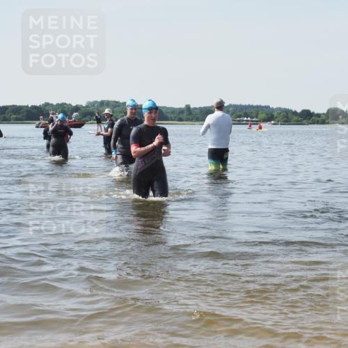 22.06.2025 - Viking Triathlon KatJ http://msf.ph/oto/8123095 22.06.2025 10:53:16 Schwimmen 165, 201, 319, 470, 640 meine-sportfotos.de