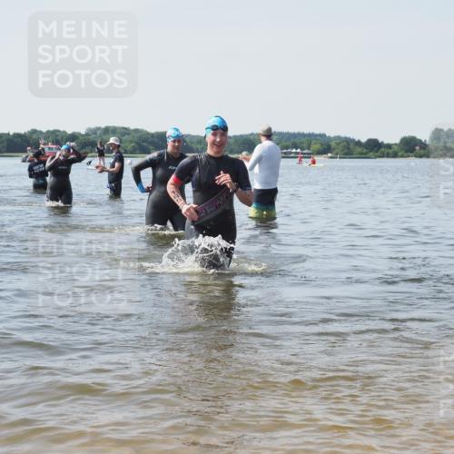 22.06.2025 - Viking Triathlon KatJ http://msf.ph/oto/8123109 22.06.2025 10:53:17 Schwimmen 165, 201, 241, 319, 470, 640 meine-sportfotos.de