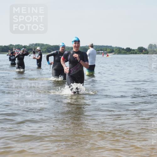 22.06.2025 - Viking Triathlon KatJ http://msf.ph/oto/8123113 22.06.2025 10:53:17 Schwimmen 165, 201, 241, 319, 470, 640 meine-sportfotos.de