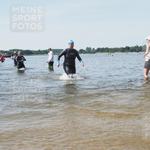 22.06.2025 - Viking Triathlon KatJ http://msf.ph/oto/8123167 22.06.2025 10:53:21 Schwimmen 165, 201, 241, 319 meine-sportfotos.de