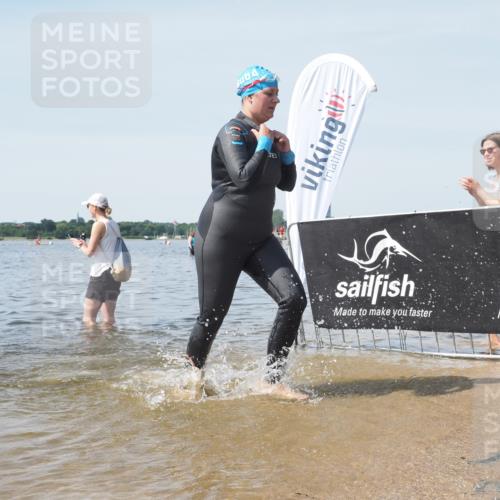 22.06.2025 - Viking Triathlon KatJ http://msf.ph/oto/8123224 22.06.2025 10:53:25 Schwimmen 201, 241, 319 meine-sportfotos.de
