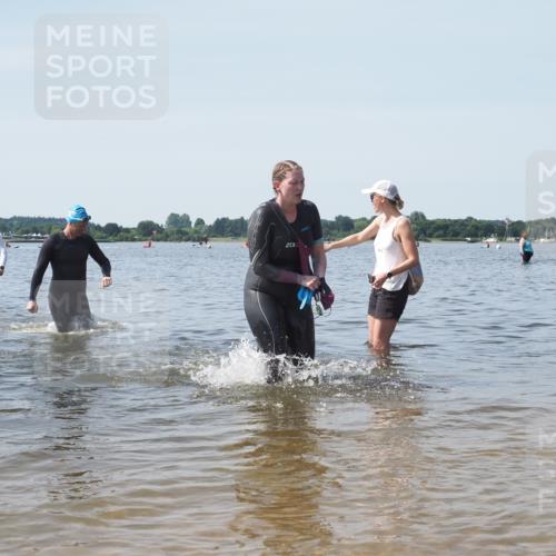 22.06.2025 - Viking Triathlon KatJ http://msf.ph/oto/8123245 22.06.2025 10:53:30 Schwimmen 201, 241 meine-sportfotos.de