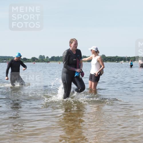 22.06.2025 - Viking Triathlon KatJ http://msf.ph/oto/8123250 22.06.2025 10:53:30 Schwimmen 201, 241 meine-sportfotos.de