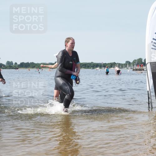 22.06.2025 - Viking Triathlon KatJ http://msf.ph/oto/8123265 22.06.2025 10:53:31 Schwimmen 201, 241 meine-sportfotos.de