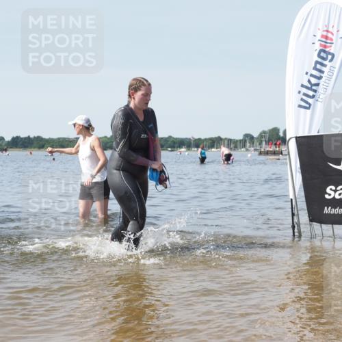 22.06.2025 - Viking Triathlon KatJ http://msf.ph/oto/8123274 22.06.2025 10:53:31 Schwimmen 201, 241 meine-sportfotos.de