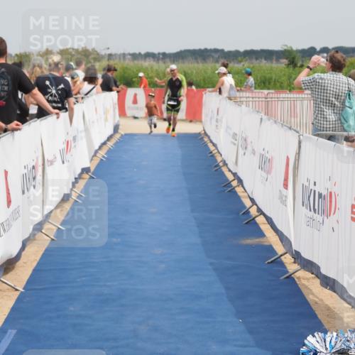22.06.2025 - Viking Triathlon MichiJ http://msf.ph/oto/8123277 22.06.2025 15:14:26 Ziel 281 meine-sportfotos.de