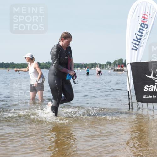 22.06.2025 - Viking Triathlon KatJ http://msf.ph/oto/8123278 22.06.2025 10:53:31 Schwimmen 201, 241 meine-sportfotos.de