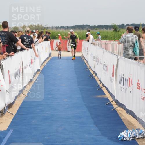 22.06.2025 - Viking Triathlon MichiJ http://msf.ph/oto/8123325 22.06.2025 15:14:27 Ziel 281 meine-sportfotos.de
