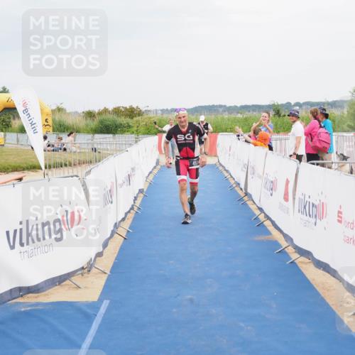 22.06.2025 - Viking Triathlon MichiJ http://msf.ph/oto/8123478 22.06.2025 17:09:39 Ziel 493 meine-sportfotos.de