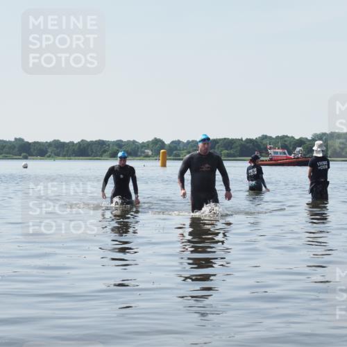 22.06.2025 - Viking Triathlon KatJ http://msf.ph/oto/8123485 22.06.2025 10:55:19 Schwimmen 246, 472 meine-sportfotos.de