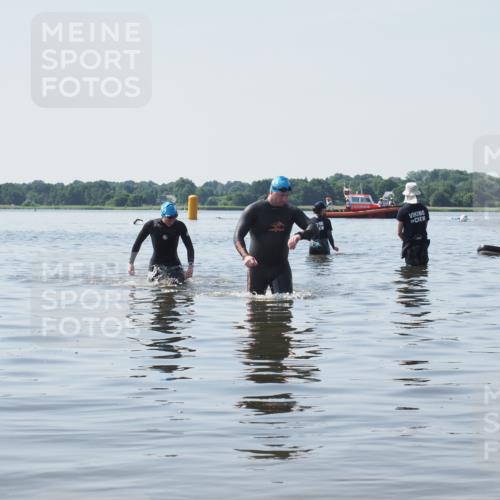 22.06.2025 - Viking Triathlon KatJ http://msf.ph/oto/8123493 22.06.2025 10:55:21 Schwimmen 246, 472 meine-sportfotos.de