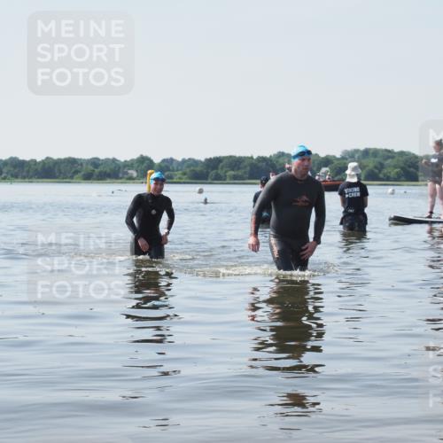 22.06.2025 - Viking Triathlon KatJ http://msf.ph/oto/8123508 22.06.2025 10:55:22 Schwimmen 246, 472 meine-sportfotos.de