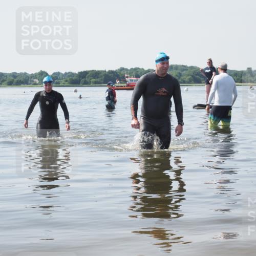 22.06.2025 - Viking Triathlon KatJ http://msf.ph/oto/8123514 22.06.2025 10:55:24 Schwimmen 246, 472 meine-sportfotos.de